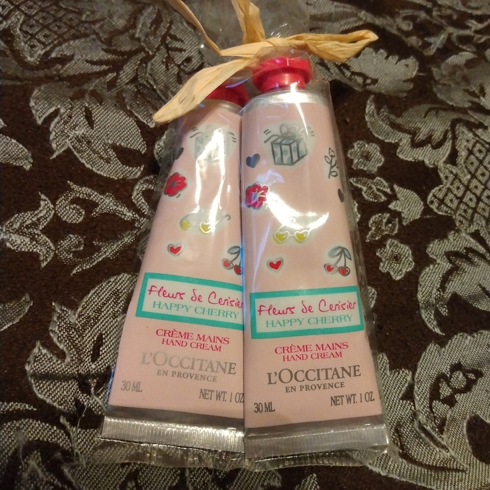 NEW Three Pack Of L'occitane Happy Cherry Fleurs de Cerisier Hand Cream 30ml 1oz - Picture 2 of 8